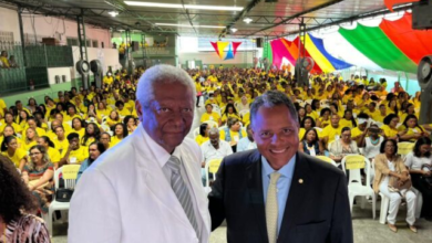 Edvaldo Brito e Antonio Brito debatem, em evento, sobre educação inclusiva em Salvador
