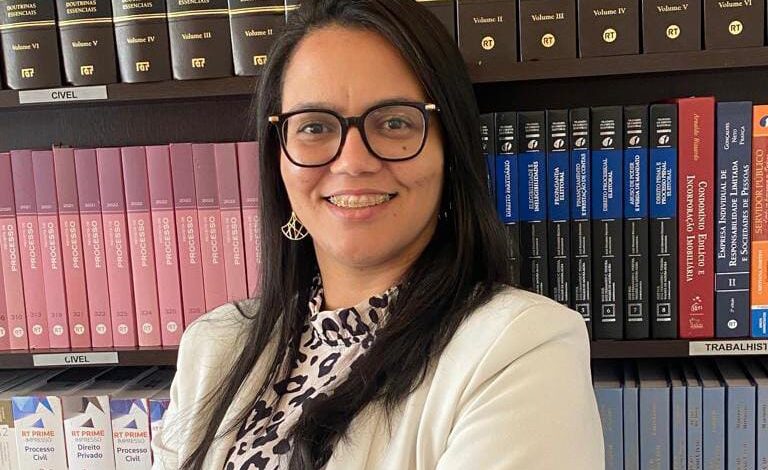TJ/BA RECONHECE OMISSÃO INCONSTITUCIONAL DO ESTADO EM NÃO INSTITUIR BENEFÍCIO ESPECIAL EM FAVOR DE SERVIDORES PÚBLICOS ESTADUAIS