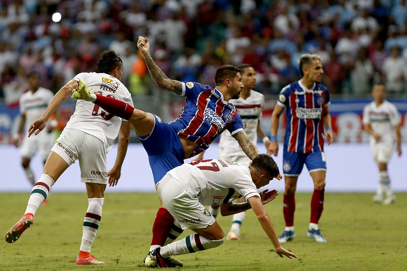Bahia volta ao caminho das vitórias na Série A com gol de Everaldo