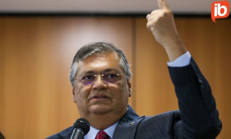 Exigência do uso de câmeras impede apoio federal aos estados, diz Dino