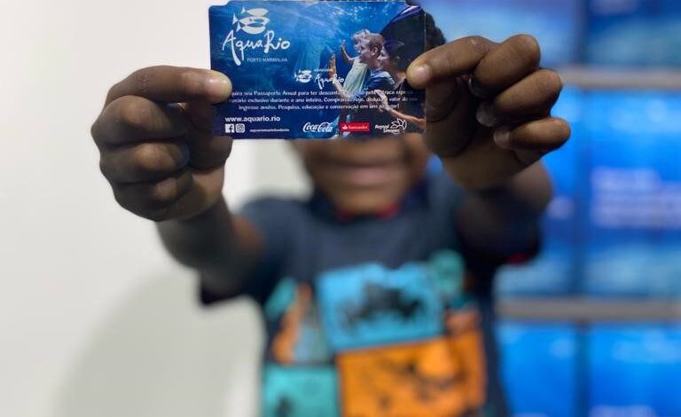 Comunidades cariocas conhecem o AquaRio