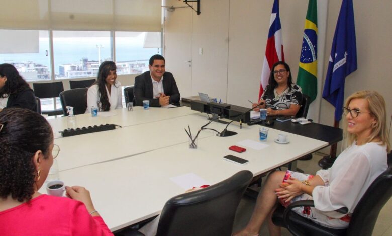 Em reunião com Cônsul da Polônia, Ana Paula Matos discute políticas públicas para Salvador