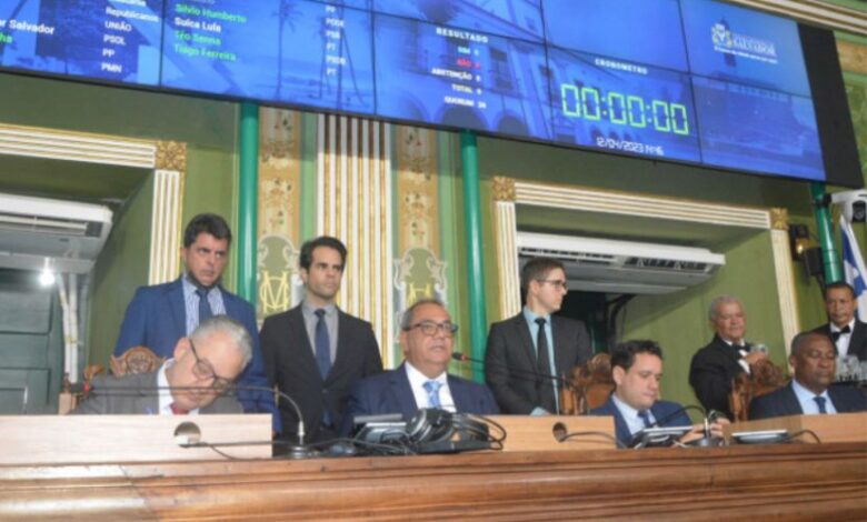 Falta de acordo adia votação de projetos