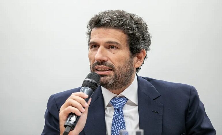 GOVERNO ANUNCIA HOJE (20) MUDANÇA NO CREDITO PARA ENDIVIDADOS. ENTENDA 