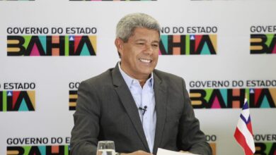 Governador entrega quadra poliesportiva e obras de pavimentação da BA-623 e de ruas da cidade Presidente Jânio Quadros