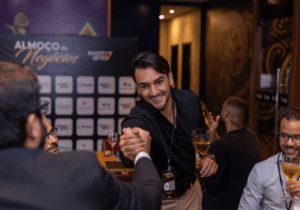 INVEST7 REALIZA ALMOÇO DE NEGÓCIOS COM PALESTRA