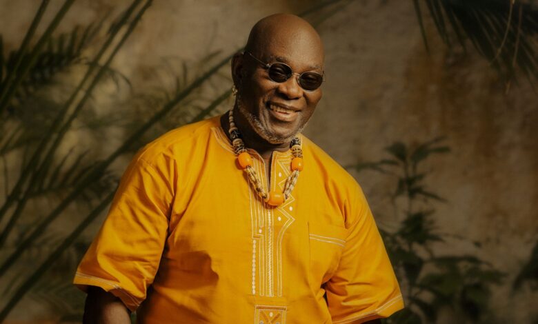 LAZZO MATUMBI SE APRESENTA COM O SHOW DO NOSSO JEITO NO PROJETO QUINTAS ESPECIAIS