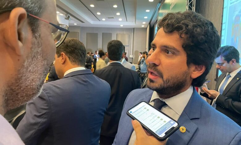 Manoel Rocha lembra que agronegócio representa 25% da economia baiana e pede respeito do Estado aos produtores