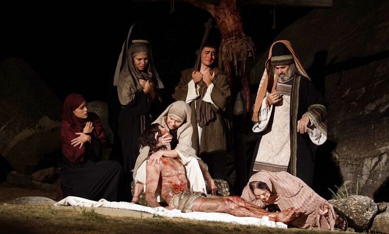 Paixão de Cristo de Nova Jerusalém atrai 10 mil pessoas