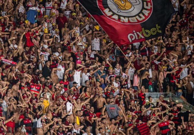 Pesquisa aponta torcida do Flamengo como a maior do Brasil; Corinthians e Palmeiras completam top-3