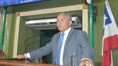 “Postura inadequada para um governador”, diz Téo Senna após Jerônimo chamar ACM Neto de ‘ave de agouro’
