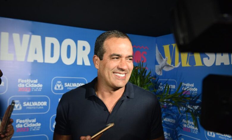 “Salvador voltou a ser uma cidade desejada por todos”, diz Bruno Reis em show no Farol da Barra