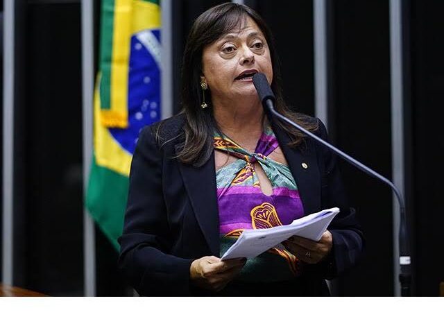 "A origem tem dinheiro", afirma Alice Portugal sobre verba insuficiente para cumprimento do Piso da enfermagem