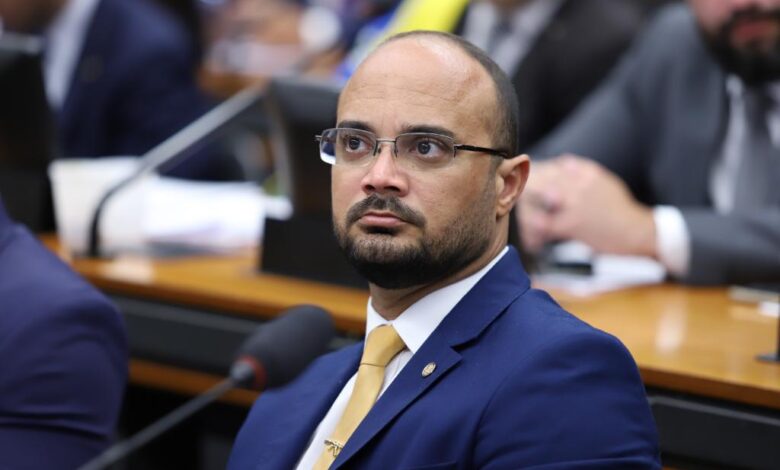 Capitão Alden faz duras críticas às gestões petistas