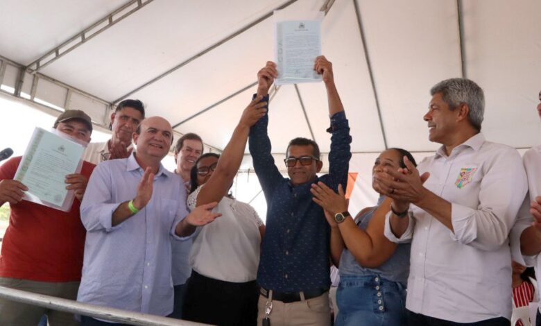 Estado da Bahia entrega mais um colégio de tempo integral, desta vez no município de Lapão