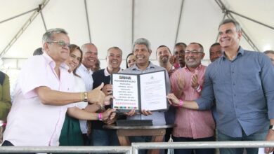 Governo do Estado entrega pavimentações, equipamentos e assina ordens de serviço, em Alagoinhas