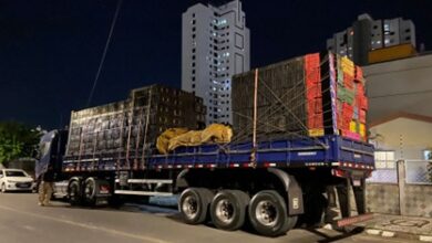 PF E PRF APREENDEM 490 MIL UNIDADES DE CIGARROS CONTRABANDEADOS EM FEIRA DE SANTANA