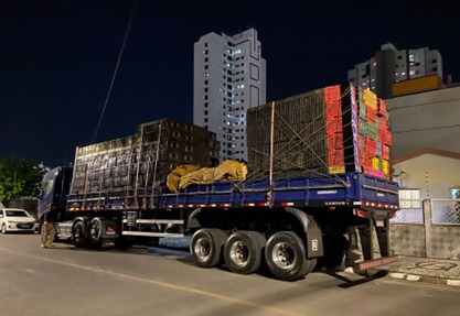 PF E PRF APREENDEM 490 MIL UNIDADES DE CIGARROS CONTRABANDEADOS EM FEIRA DE SANTANA