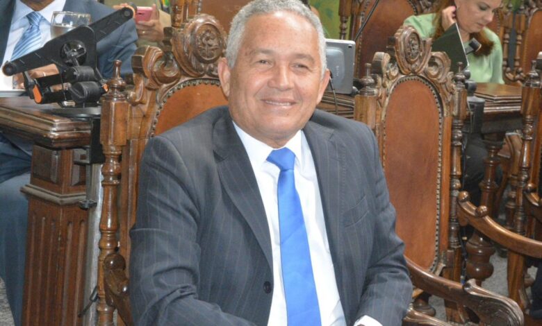 Téo Senna reafirma apoio a Bruno Reis e diz que PSDB deve seguir na base do prefeito