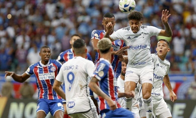 Bahia e Cruzeiro empatam em jogo emocionante na Fonte Nova