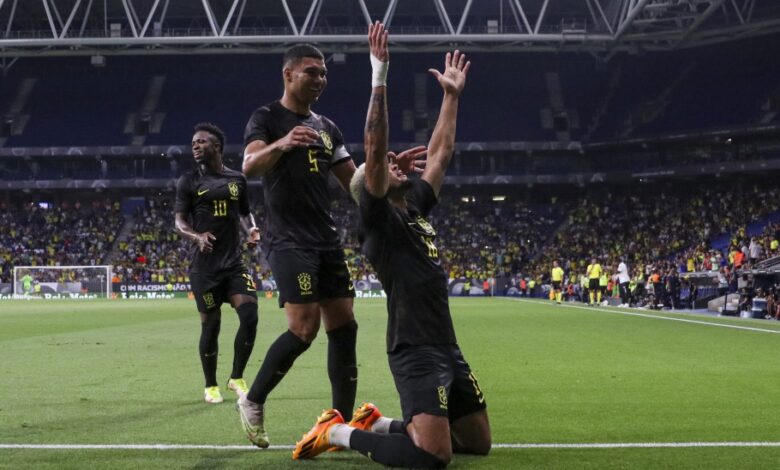 Brasil vence Guiné por 4 a 1 em partida histórica com uniforme todo preto