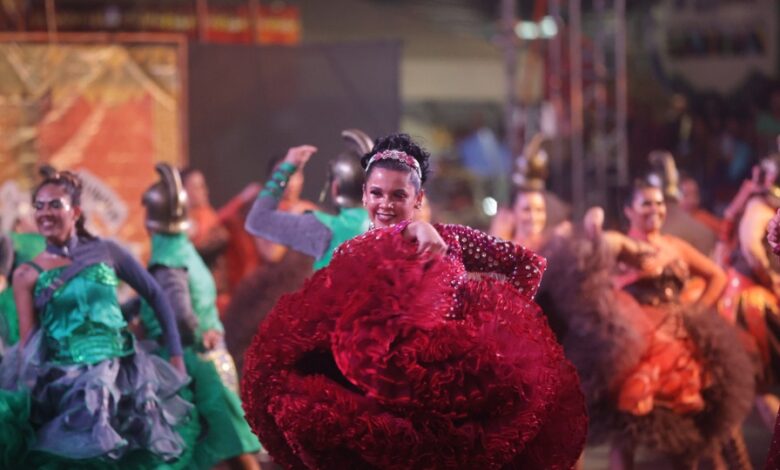 Campeonato de quadrilhas promovido pelo Estado reúne 10 mil pessoas em Periperi; Cia da Ilha é a grande vencedora