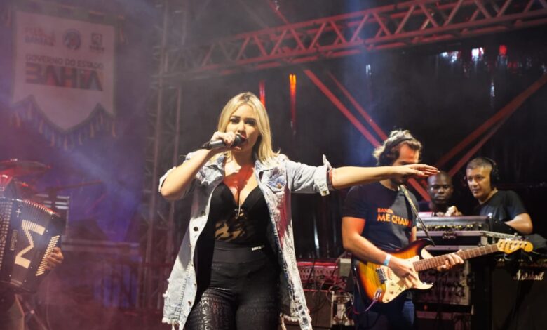 Da sofrência ao som de violinos, Largo Quincas Berro D’Água celebra terceira noite de São João com lotação máxima