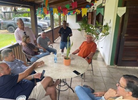 IBIRATAIA: POSSÍVEL COMPOSIÇÃO POLÍTICA AGITA CIDADE