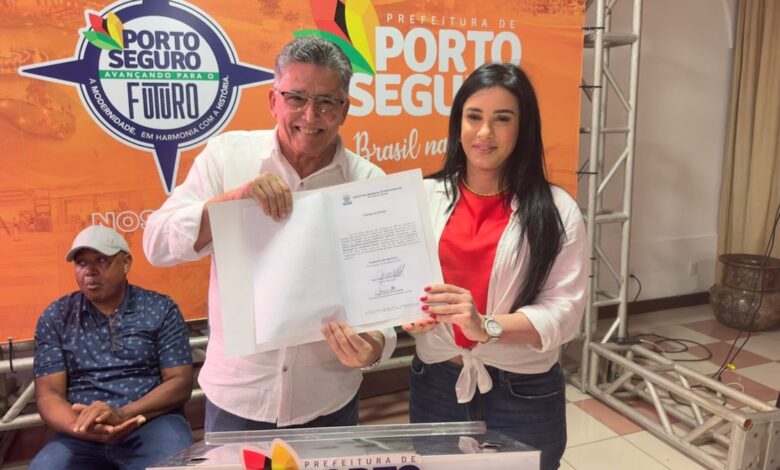 Jânio Natal se aproxima de Jerônimo e nomeia Lívia Bittencourt como secretária da Ação Social