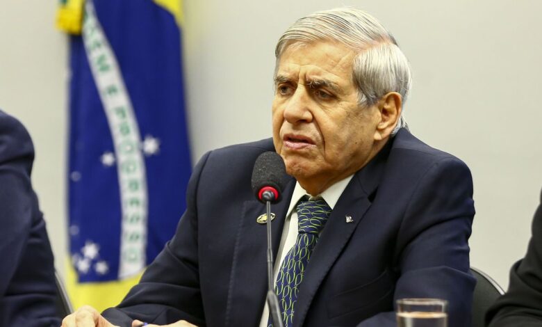 Na CPI da CLDF, general Heleno nega ter participado de plano de golpe