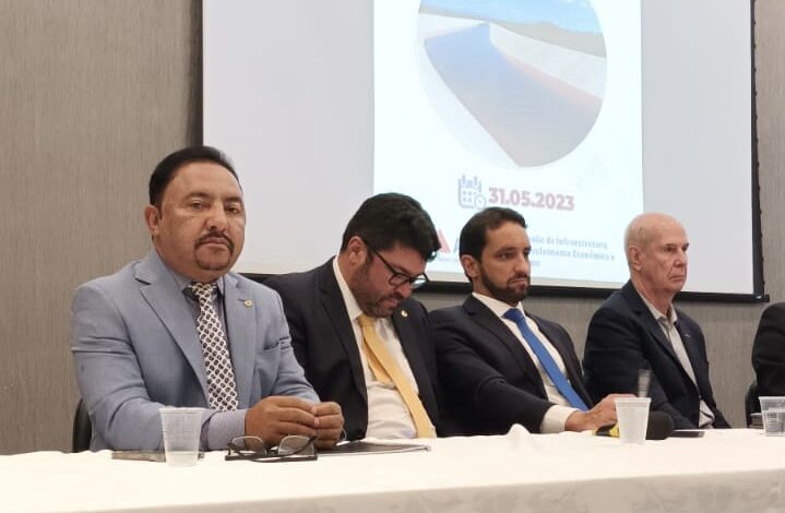 Roberto Carlos cobra soluções para resolver problema e garantir acesso à água