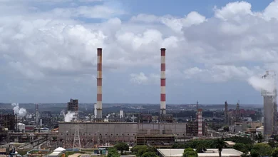 TRABALHADORES DO POLO PETROQUÍMICO PODEM ENTRAR EM GREVE HOJE