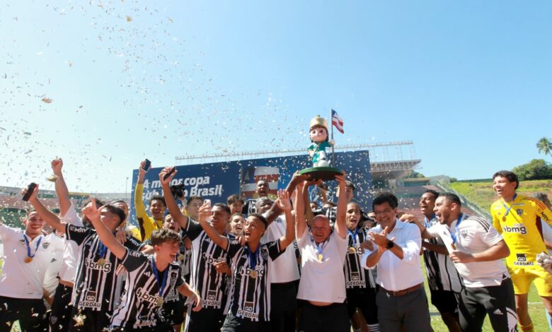 Atlético-MG vence Flamengo e conquista a Copa 2 de Julho de Futebol Sub-15
