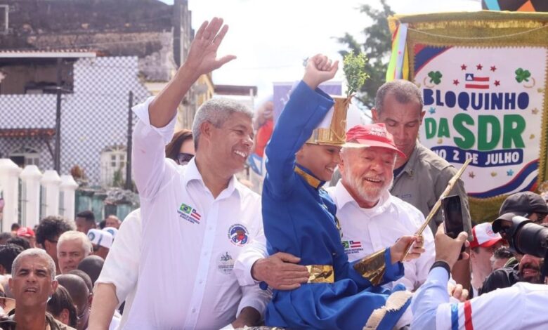 Bicentenário da Independência do Brasil na Bahia é celebrado com presença de Lula