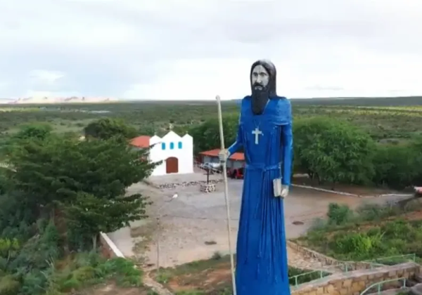 CANUDOS: TCM CONSIDERA CONTRATAÇÃO TEMPORÁRIA DE MUNICÍPIO ILEGAL