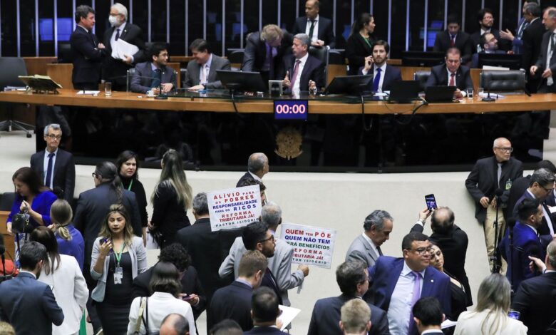 Câmara discute reforma tributária, que deve ser votada nesta quinta