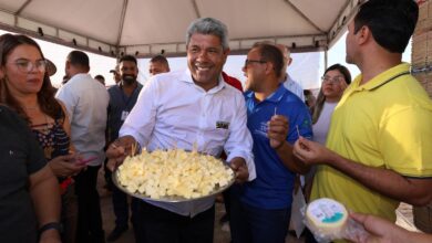 Em Correntina, Jerônimo entrega unidade de beneficiamento de leite e posto avançado do Detran
