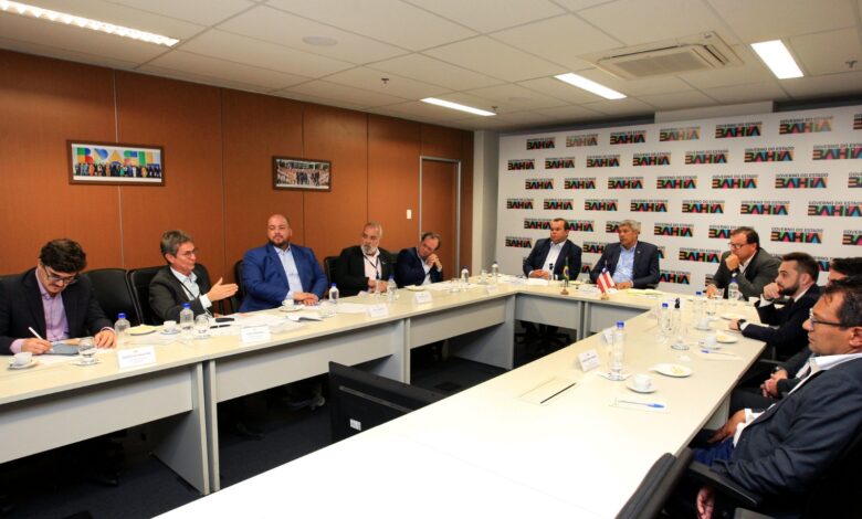 Governo e empresa aérea estudam ampliação de oferta de voos na Bahia; Bom Jesus da Lapa está entre os destinos