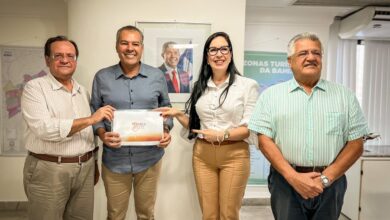 LUDMILLA FISCINA DISCUTE PROJETO DO FESTIVAL DA CERVEJA DE ALAGOINHAS