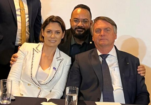 Leandro de Jesus marca presença em encontro do PL com Bolsonaro, reitera apoio ao ex-presidente e repudia "Reforma Tributária do PT"