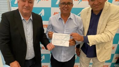 PREFEITO DE CARAVELAS SE FILIA AO PARTIDO AVANTE, IMPULSIONANDO A AGREMIAÇÃO POLÍTICA NO MUNICÍPIO