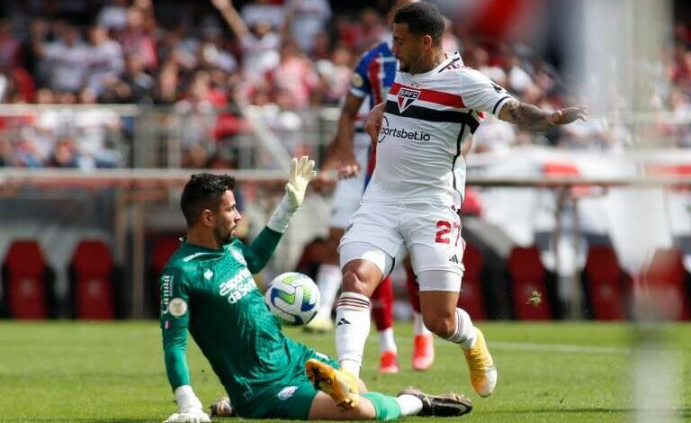 São Paulo pressiona, mas empata com o Bahia e perde chance de entrar no G4 do Brasileirão