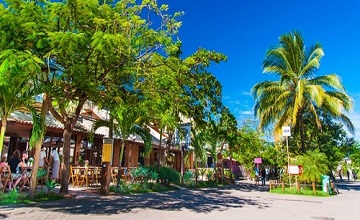 TIROTEIO EM PLENA ALAMEDA DO SOL, EM PRAIA DO FORTE, ASSUSTA TURISTAS E MORADORES