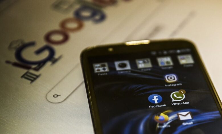 Taxação de usuários da internet causa polêmica e governo anuncia decisão