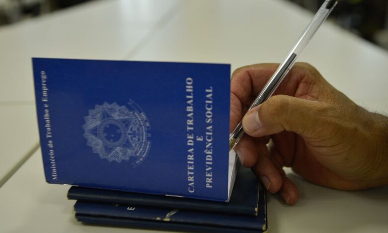 CAMAÇARI: FEIRA DE EMPREGABILIDADE OFERECE MAIS DE 100 VAGAS NESTA QUARTA (16)