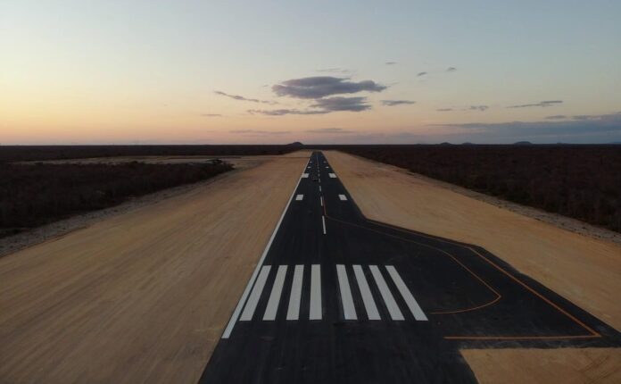 JERÔNIMO ANUNCIA DATA DE ENTREGA DO AEROPORTO DE BOM JESUS DA LAPA