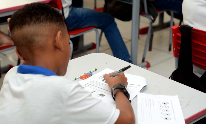 PREFEITURA PRORROGA INSCRIÇÕES DE SELEÇÃO PARA NOVOS PROFESSORES DE INGLÊS