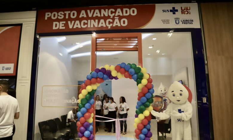 PRIMEIRO POSTO AVANÇADO DE VACINAÇÃO DA BAHIA É INAUGURADO EM LAURO DE FREITAS