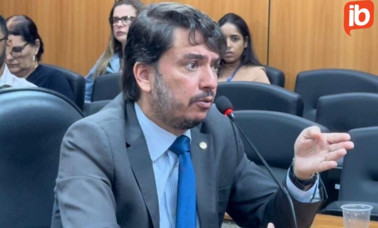 Pedro Tavares cobra solução para pouca oferta de voos diretos dentro da Bahia e preços exorbitantes das passagens