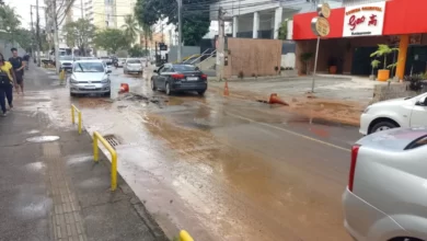 ROMPIMENTO DE ADUTORA INTERROMPE ABASTECIMENTO DE ÁGUA NOS BAIRROS PITUBA E ITAIGARA